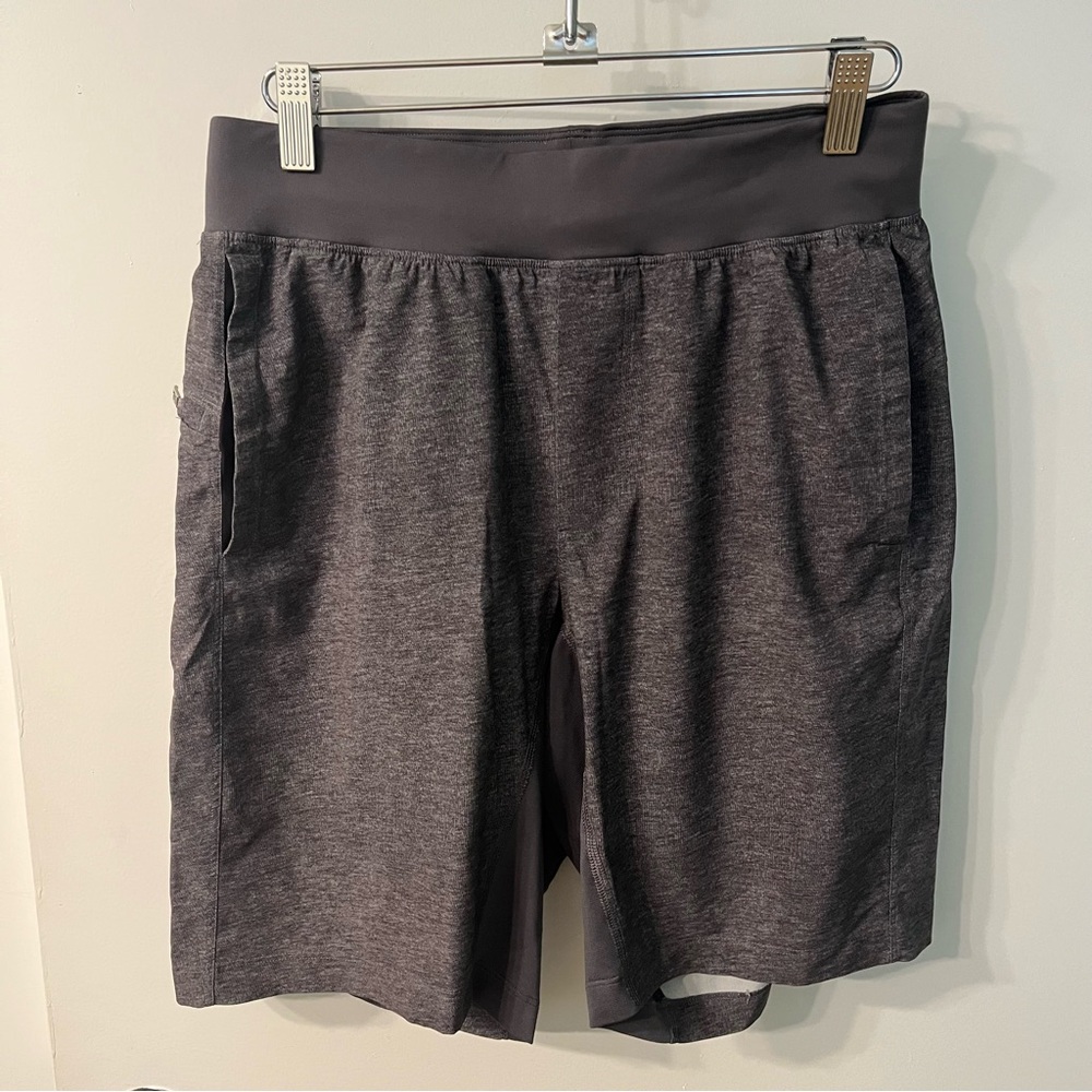 lululemon athletica Dark Gray Core Shorts Men’s Small